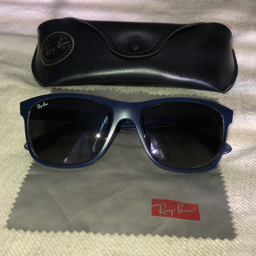 Ray Ban